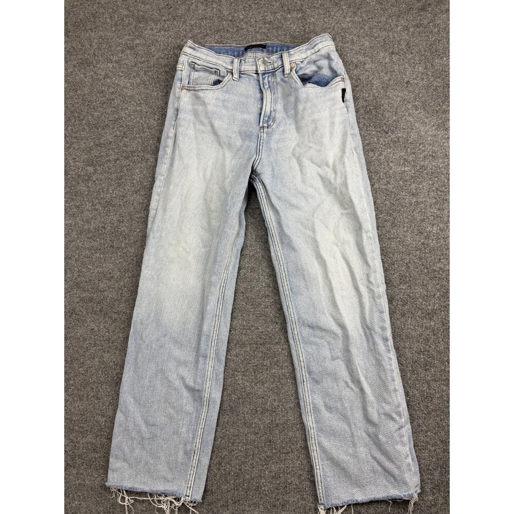 Silver Jeans Co Highly Desirable Straight Jeans Womens‎ 29x28 Light Distressed